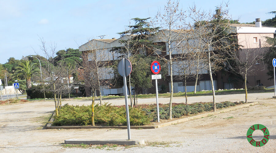 Ajuntament de Palafrugell. Pista Verda, urbanització, mobiliari