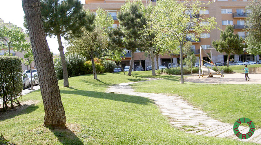 Ajuntament de Palafrugell. Urbanització Plaça, paisatgisme, reg