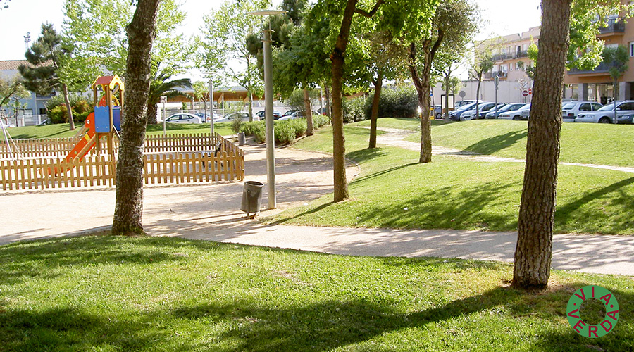 Ajuntament de Palafrugell. Urbanització Plaça, paisatgisme, reg