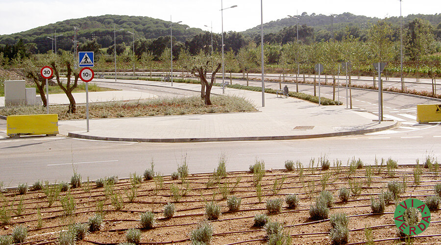 Espais Verds La Fanga. Jardinedia, urbanització, reg