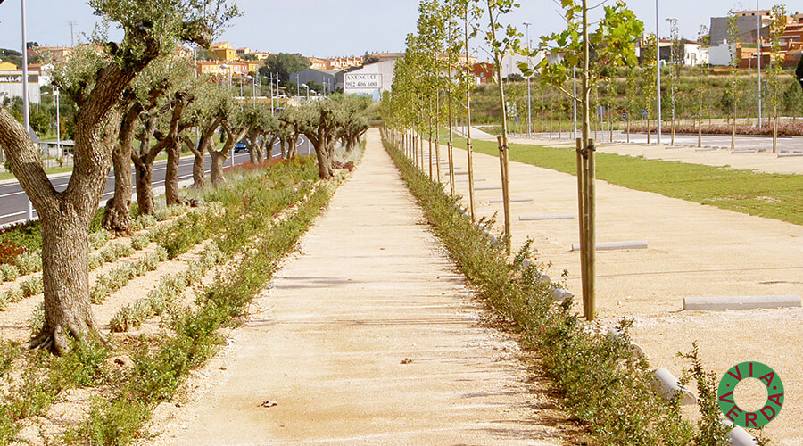 Espais Verds La Fanga. Jardinedia, urbanització, reg